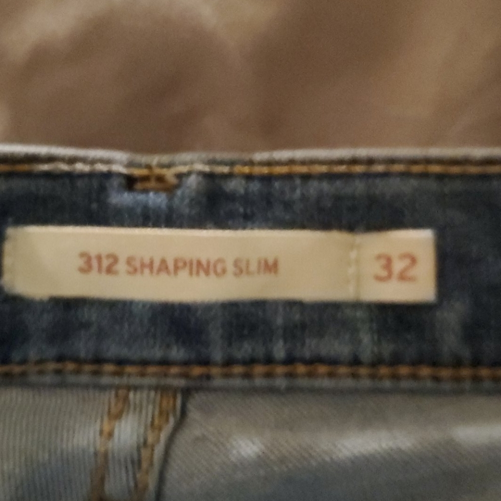 Jeans - Picture 2 of 5